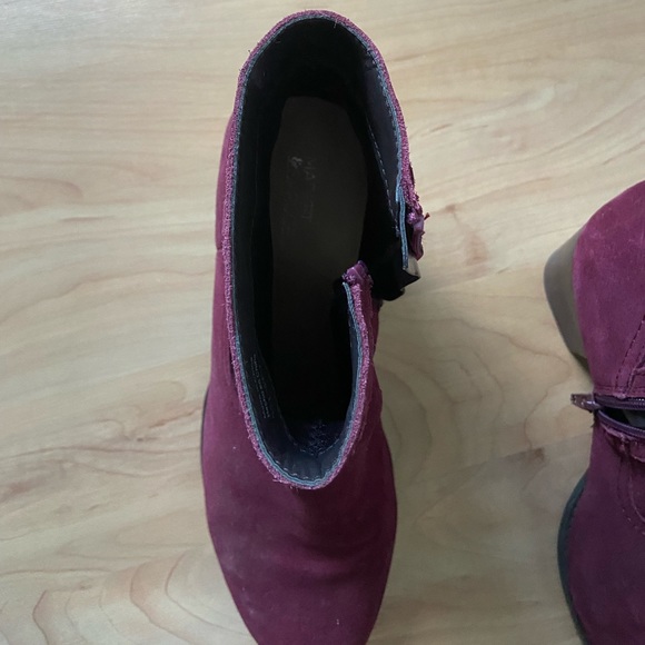 Market and Spruce Maroon Heeled Booties - Picture 7 of 9
